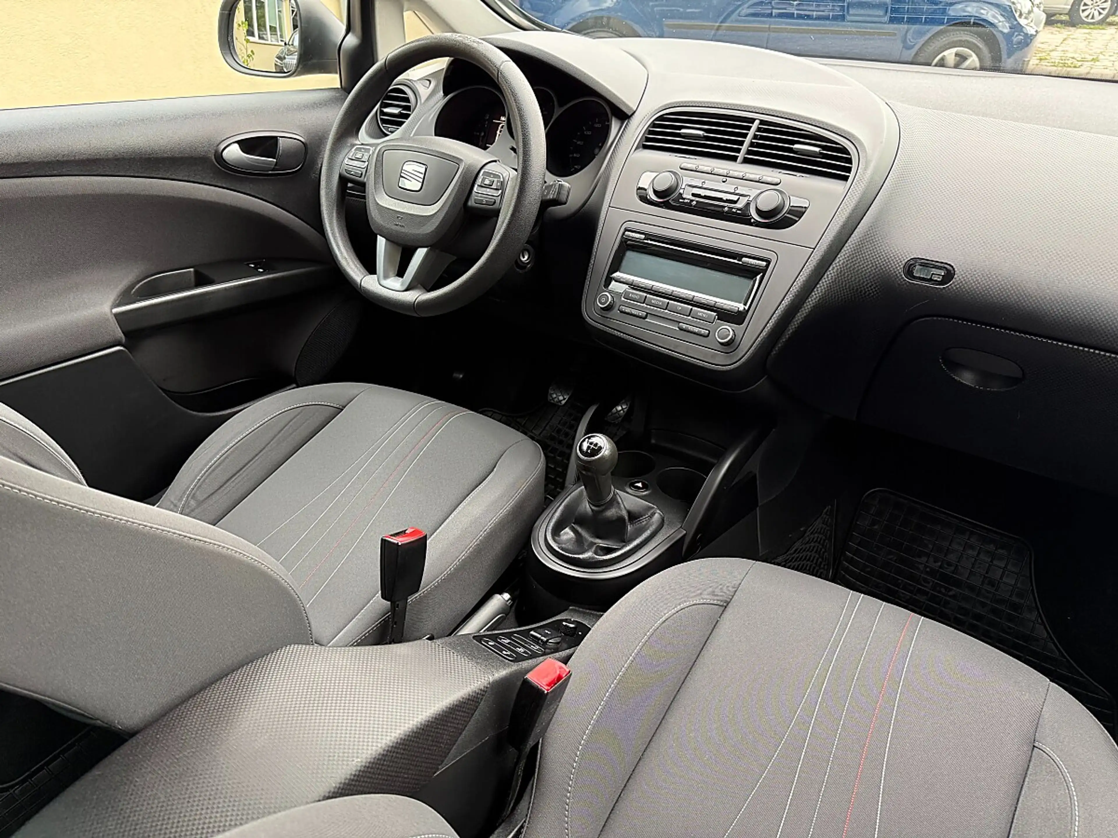 SEAT Altea XL 1,6 TDI S&S-1/3 ZINSFREI FINANZIERUNG — photo 12