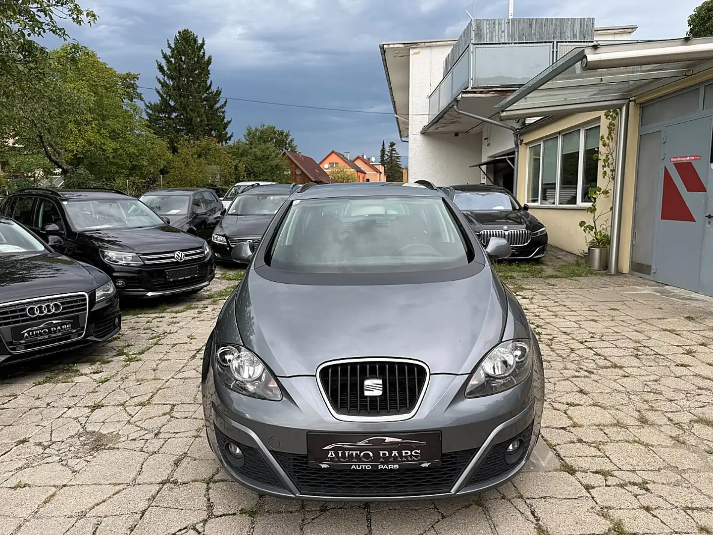 SEAT Altea XL 1,6 TDI S&S-1/3 ZINSFREI FINANZIERUNG Grau - 2