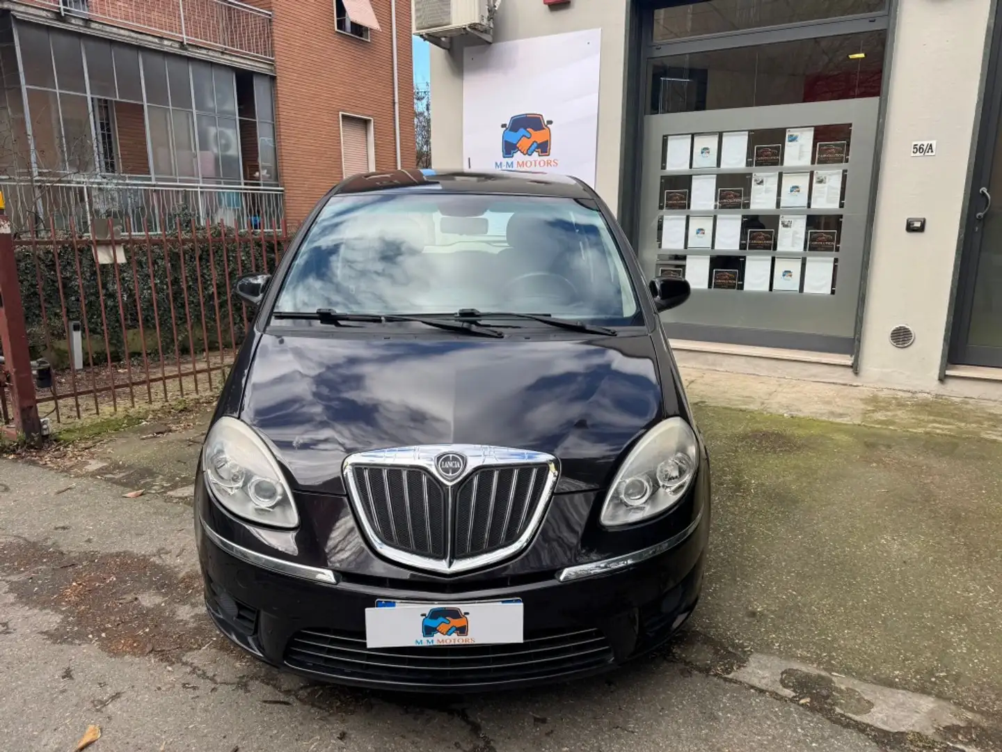 Lancia MUSA 1.4 16v Diva c/c.traz.,esp s&s E5 Schwarz - 1
