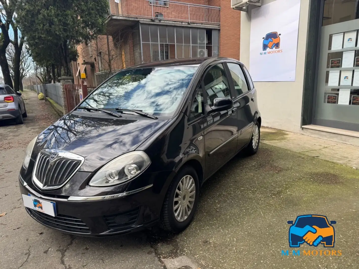 Lancia MUSA 1.4 16v Diva c/c.traz.,esp s&s E5 Schwarz - 2