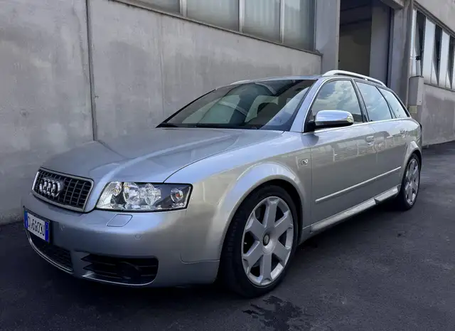Audi S4 Avant 4.2 V8 quattro. ASI. CRS