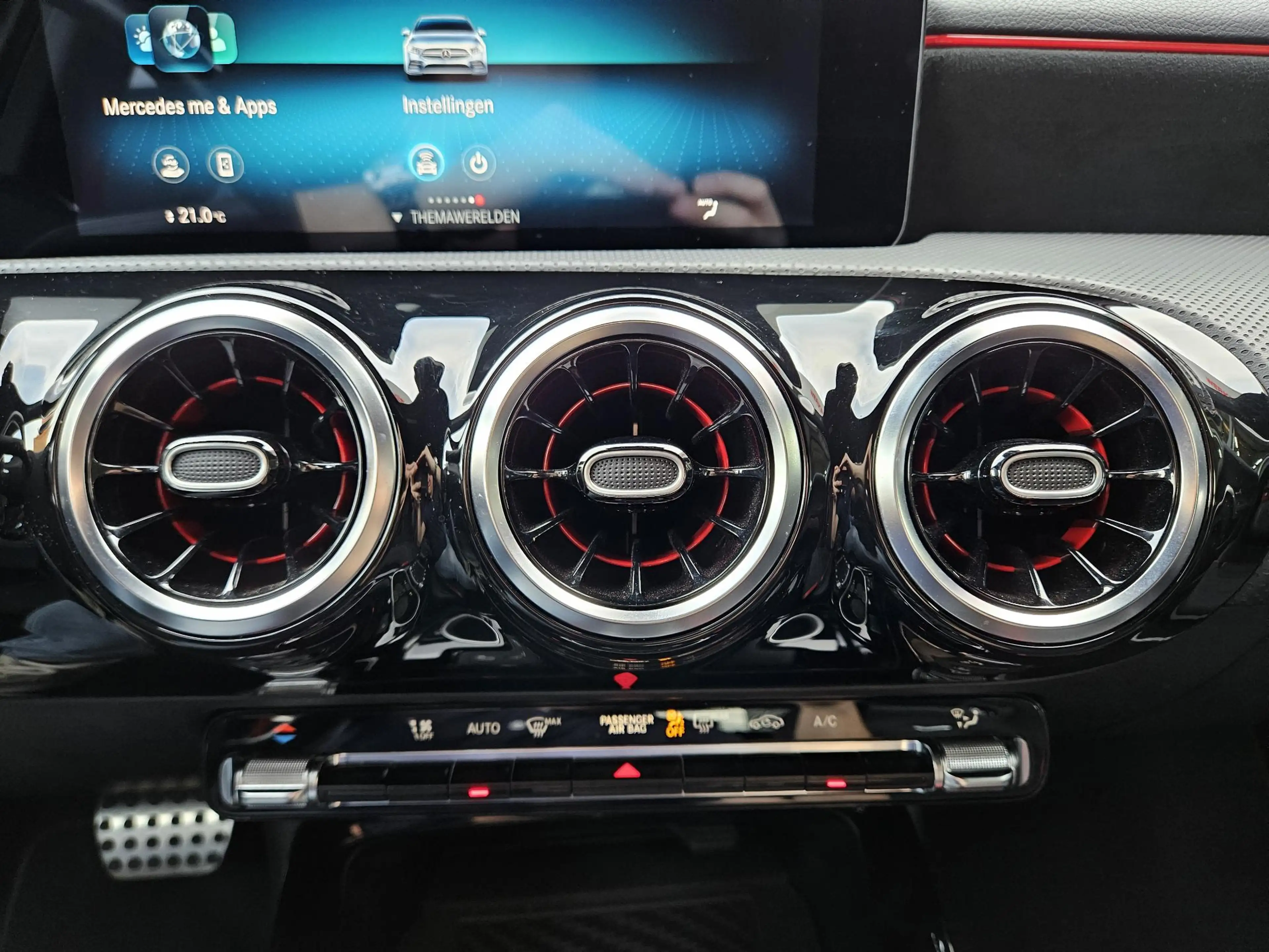 Mercedes-Benz A 35 AMG 4MATIC /Apple Carplay/Performance stoelen/Groot sc — photo 24