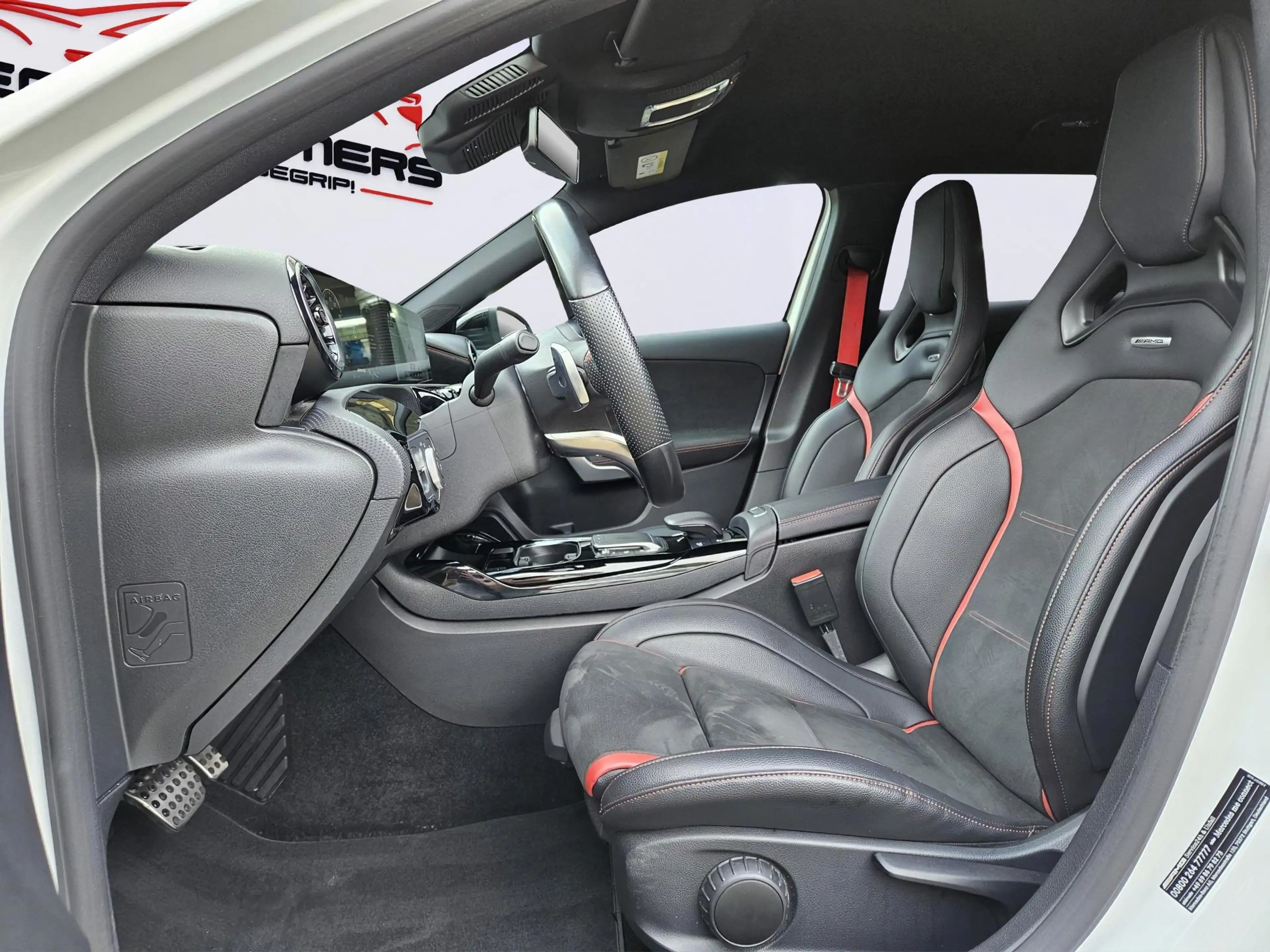 Mercedes-Benz A 35 AMG 4MATIC /Apple Carplay/Performance stoelen/Groot sc — photo 11