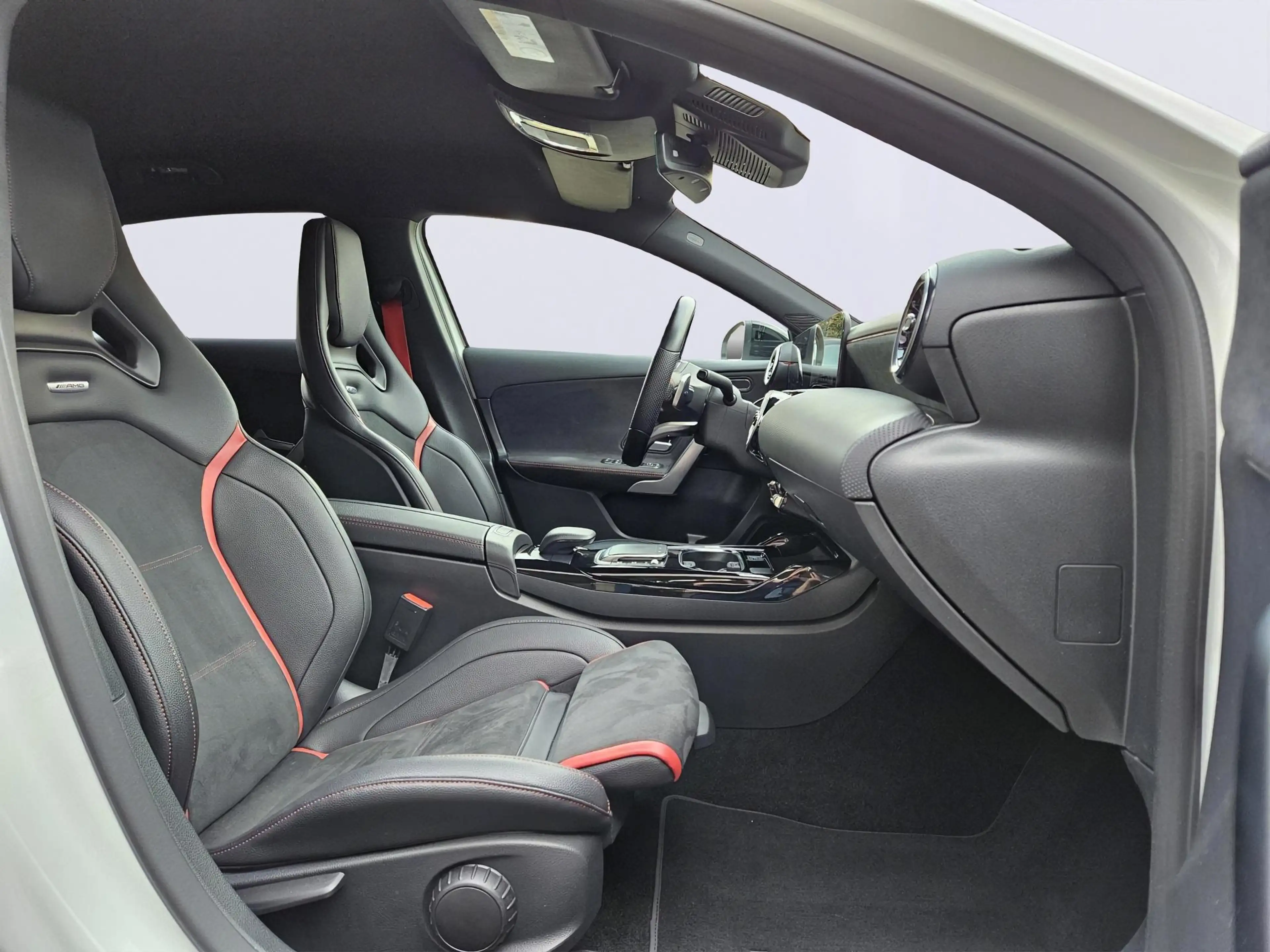 Mercedes-Benz A 35 AMG 4MATIC /Apple Carplay/Performance stoelen/Groot sc — photo 15