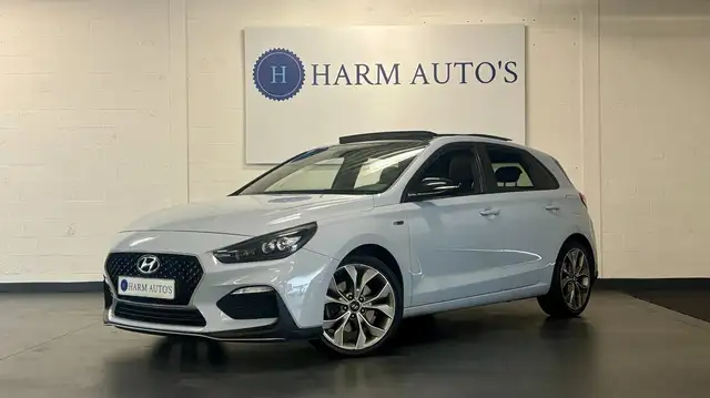Hyundai i30 1.4 T-GDI N-Line 140pk Pano/ Navi /LED /CAM / PDC