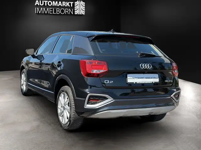 Audi Q2 view 5
