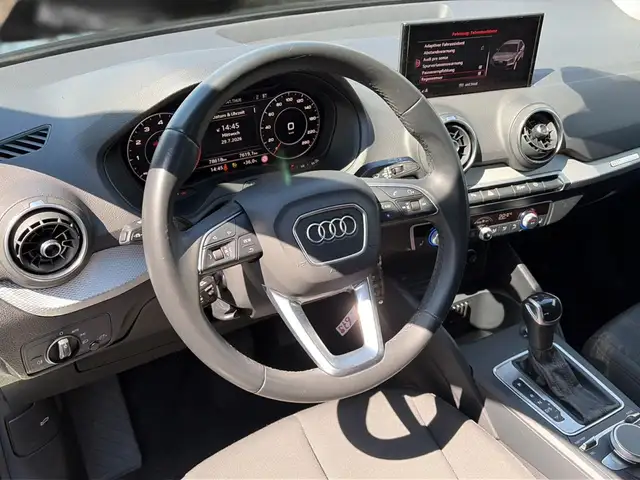Audi Q2 view 15