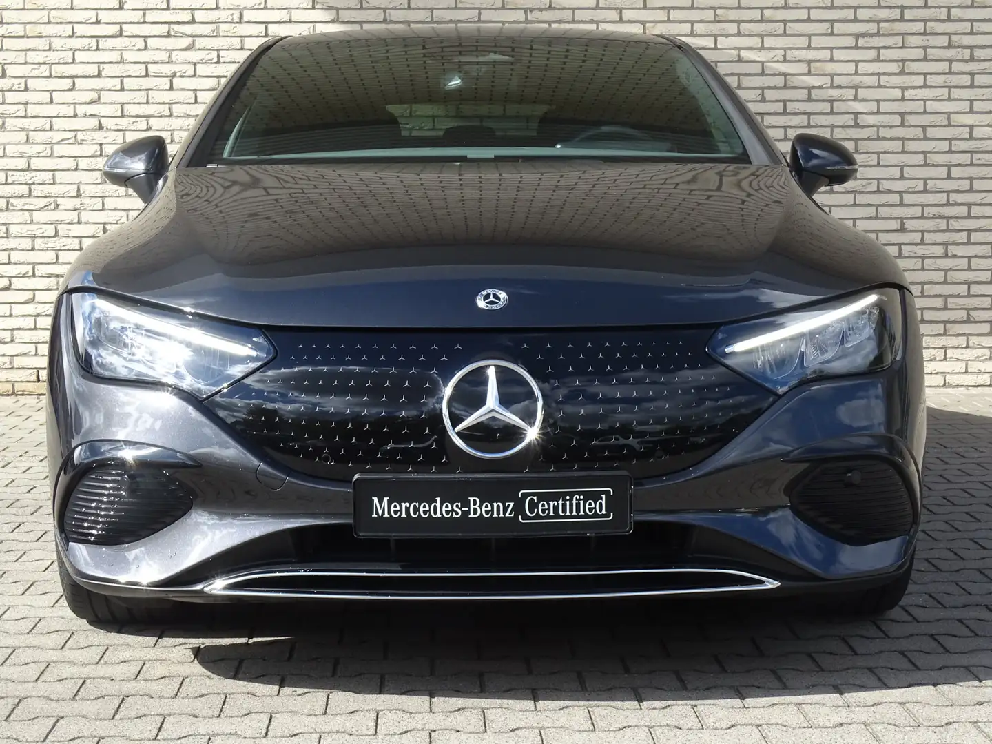 Mercedes-Benz EQE 300 Business Edition 90 kWh Business Edition | Trekhaa Grijs - 2