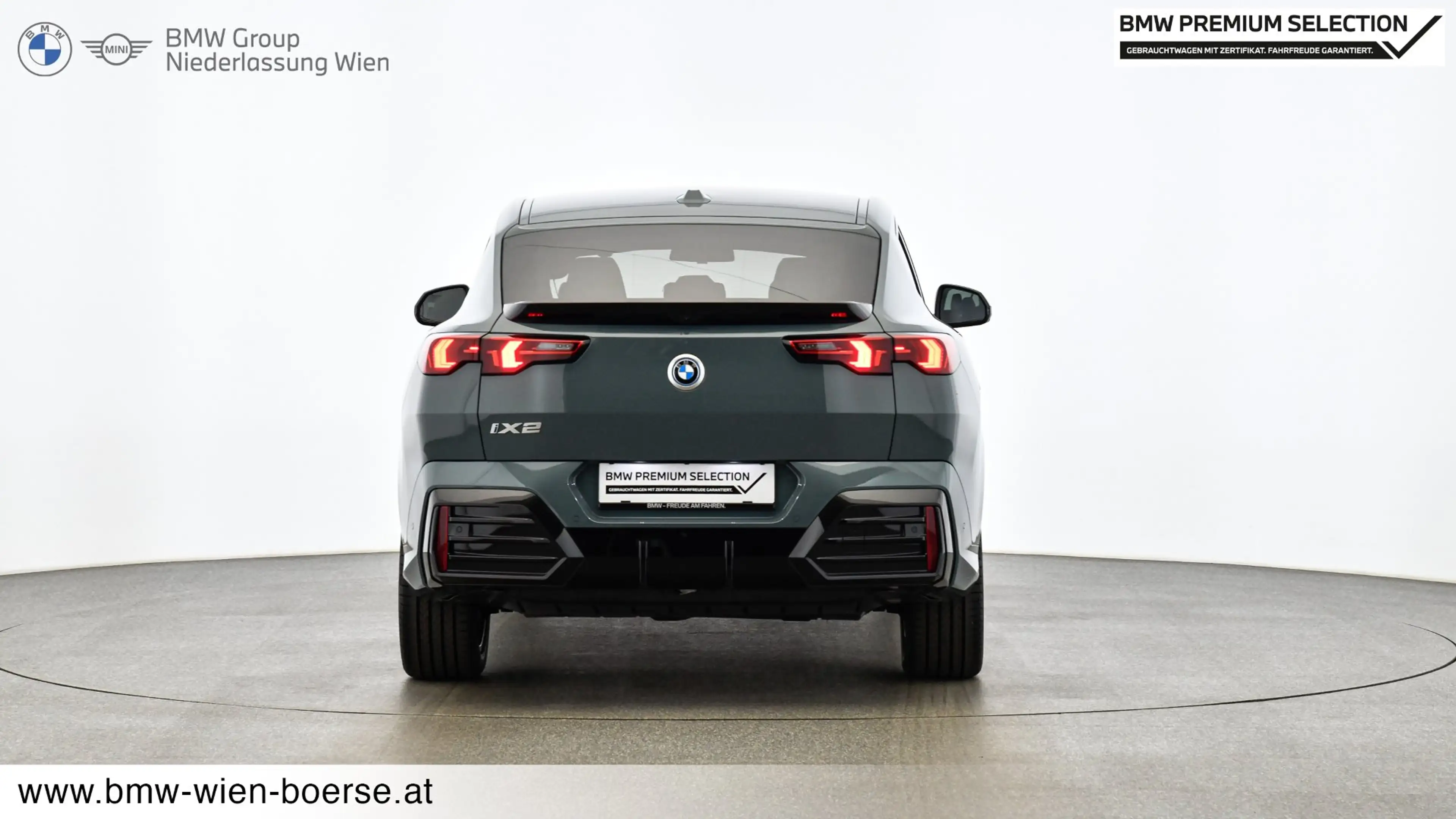 BMW iX2 eDrive20 — photo 2