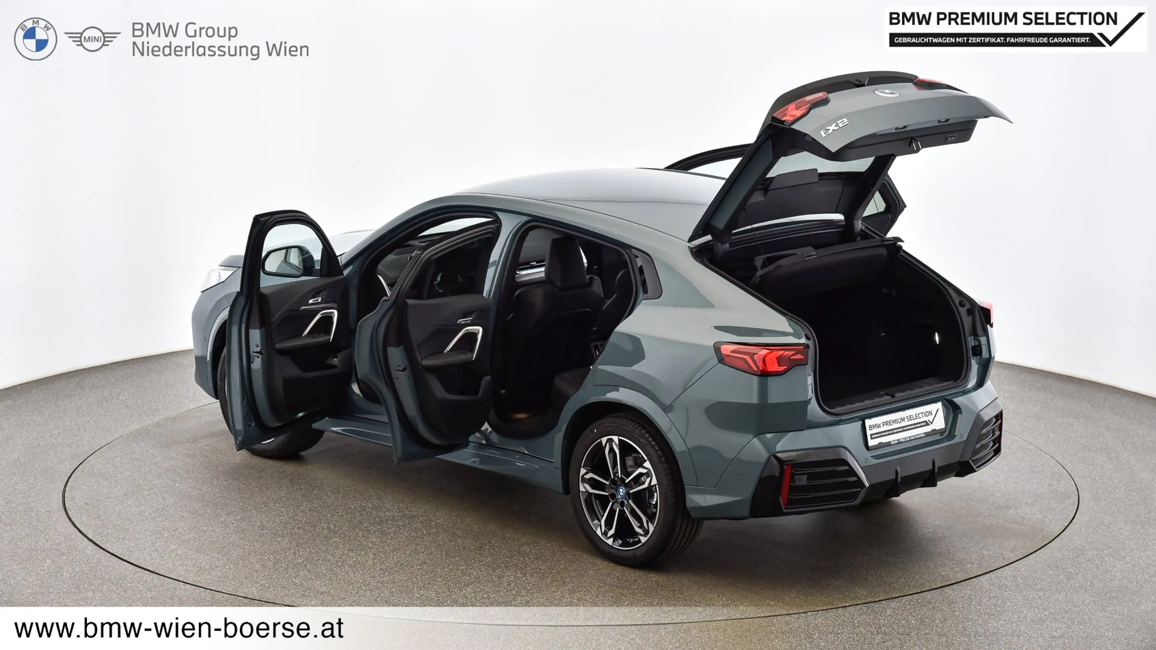 BMW iX2 eDrive20 — photo 10