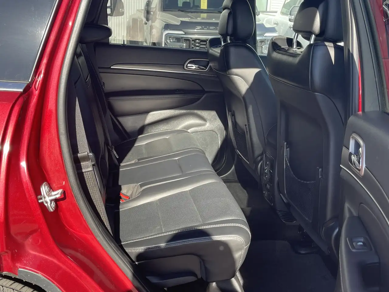 Jeep Grand Cherokee снимка Jeep Grand Cherokee