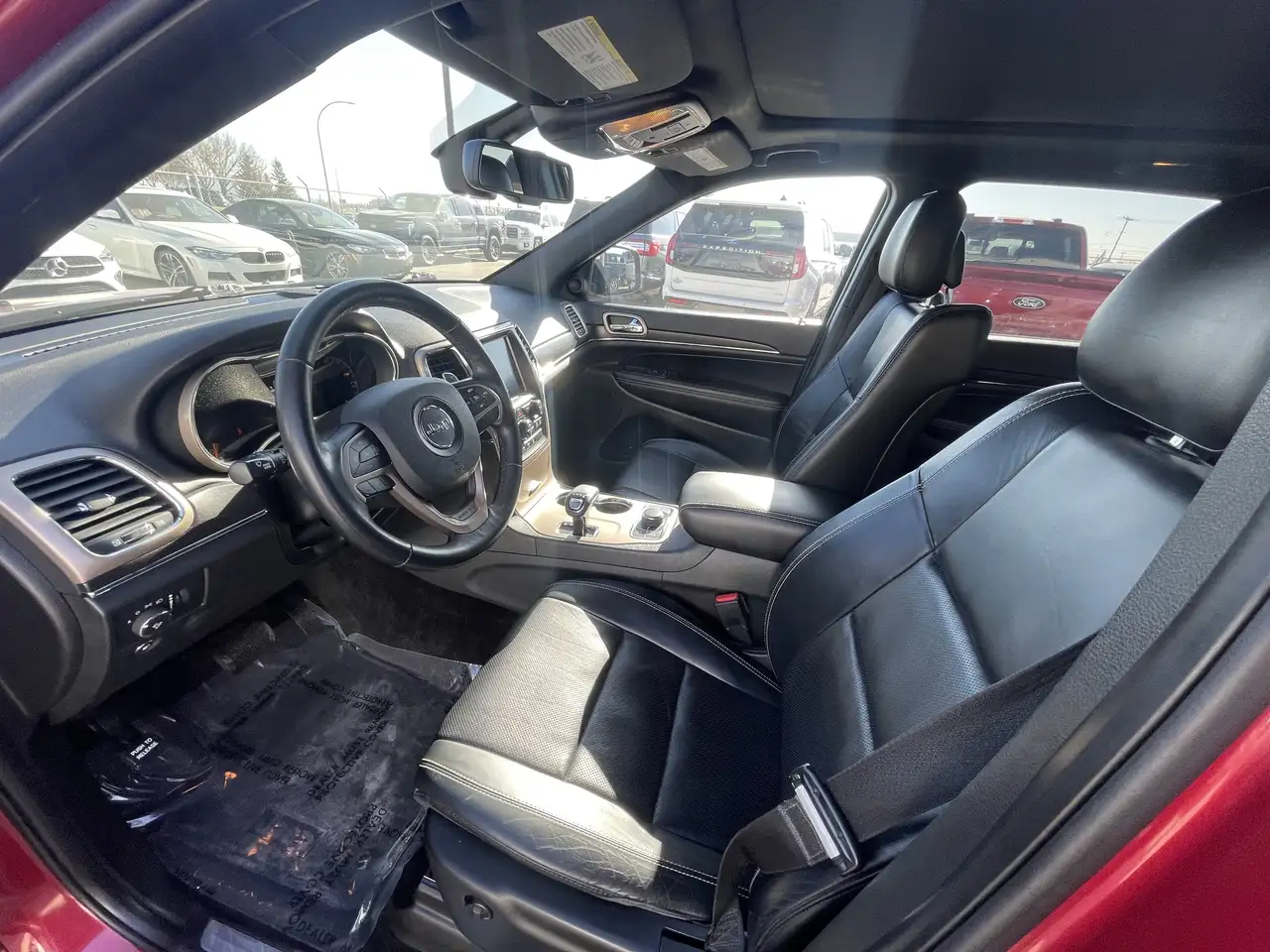 Jeep Grand Cherokee снимка Jeep Grand Cherokee