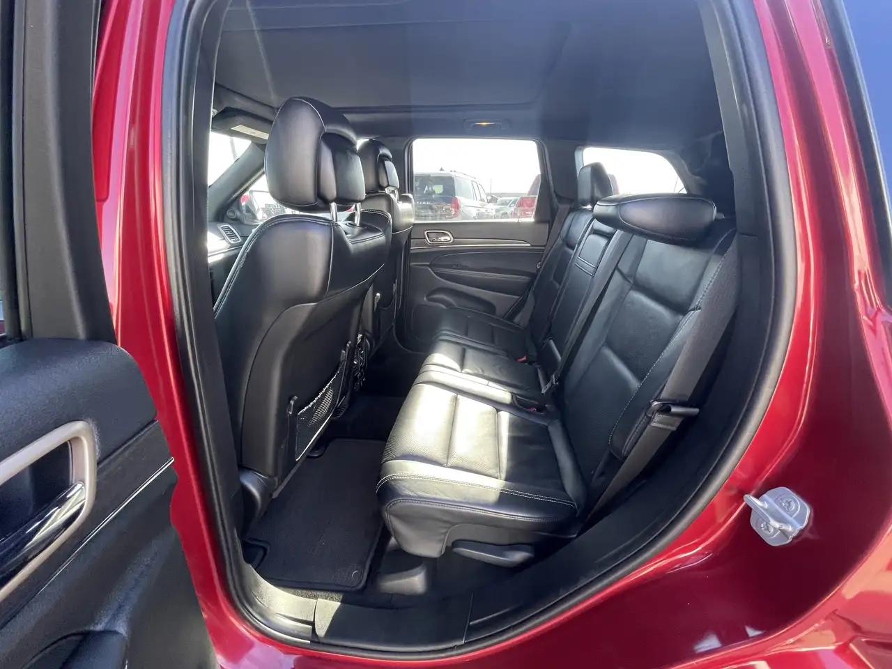 Jeep Grand Cherokee снимка Jeep Grand Cherokee