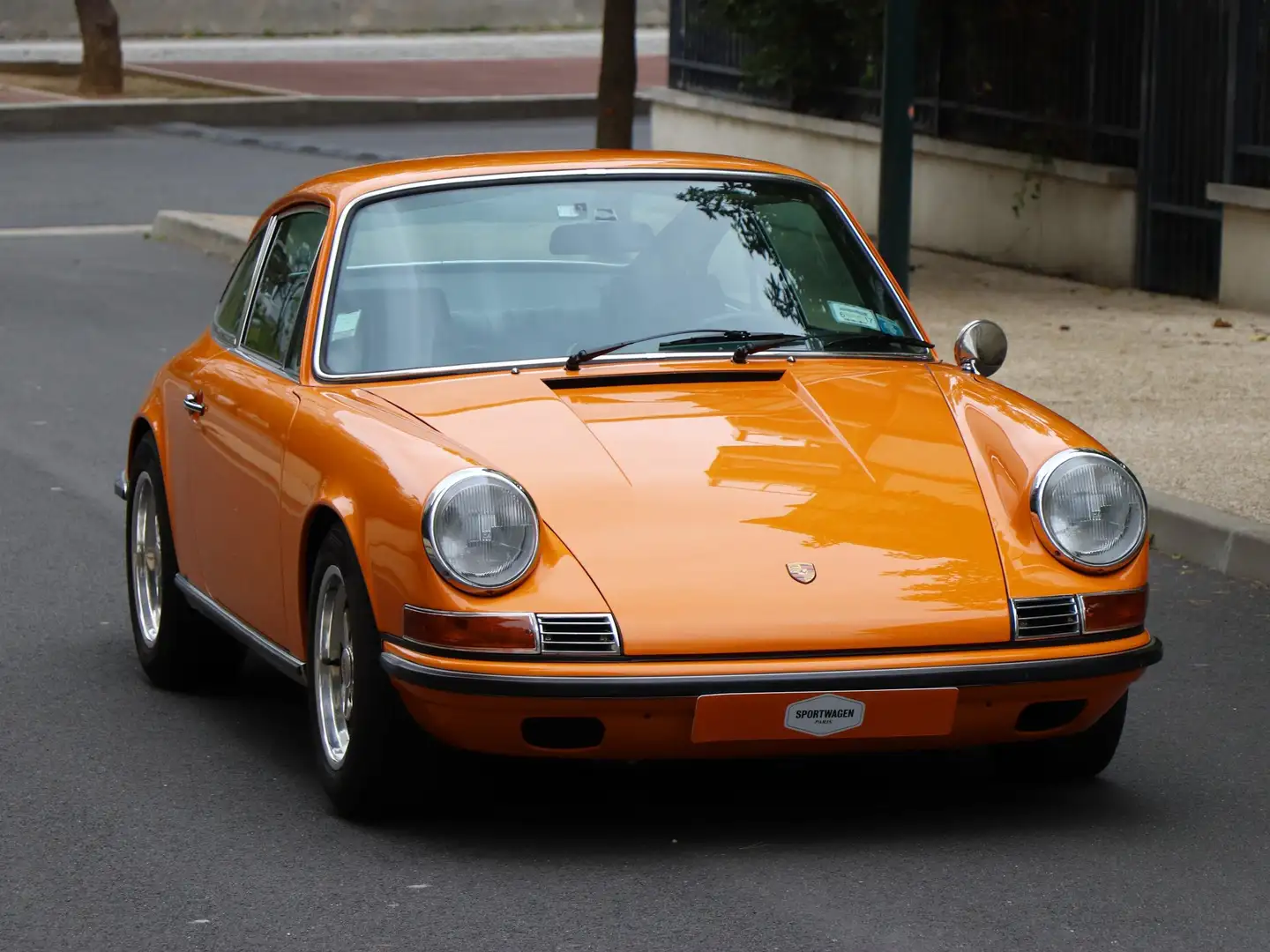 Porsche 911 2.2T Orange - 2