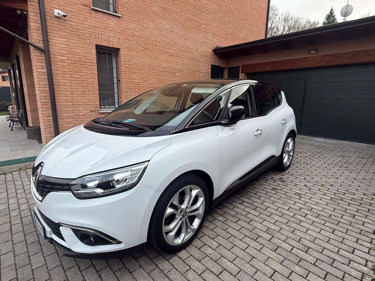Renault Scenic 1.7 blue dci Intens 120cv