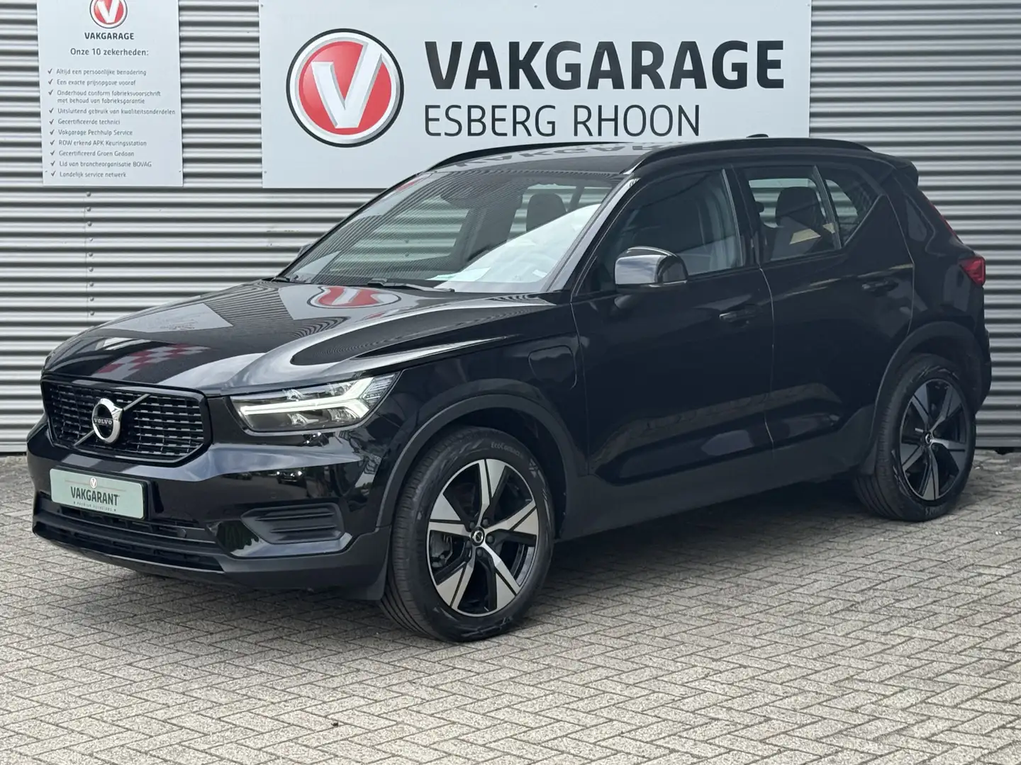 Volvo XC40 1.5 T5 Recharge R-Design 360CAM,LEER Negro - 1