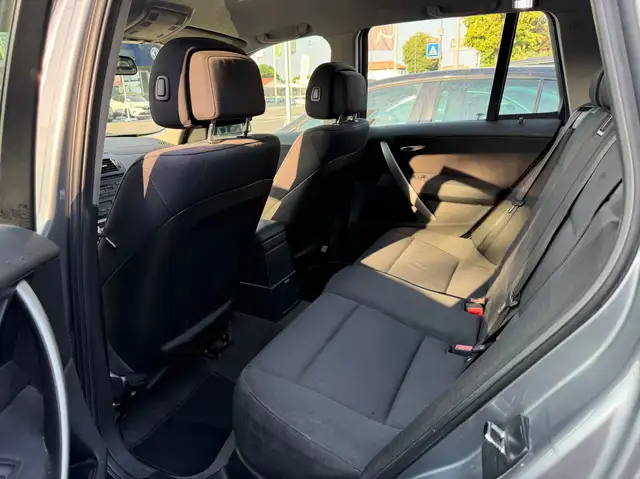 BMW X3 view 7