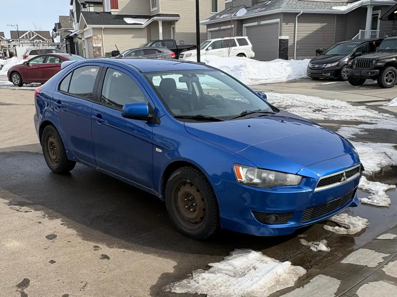 Mitsubishi Lancer снимка Mitsubishi Lancer