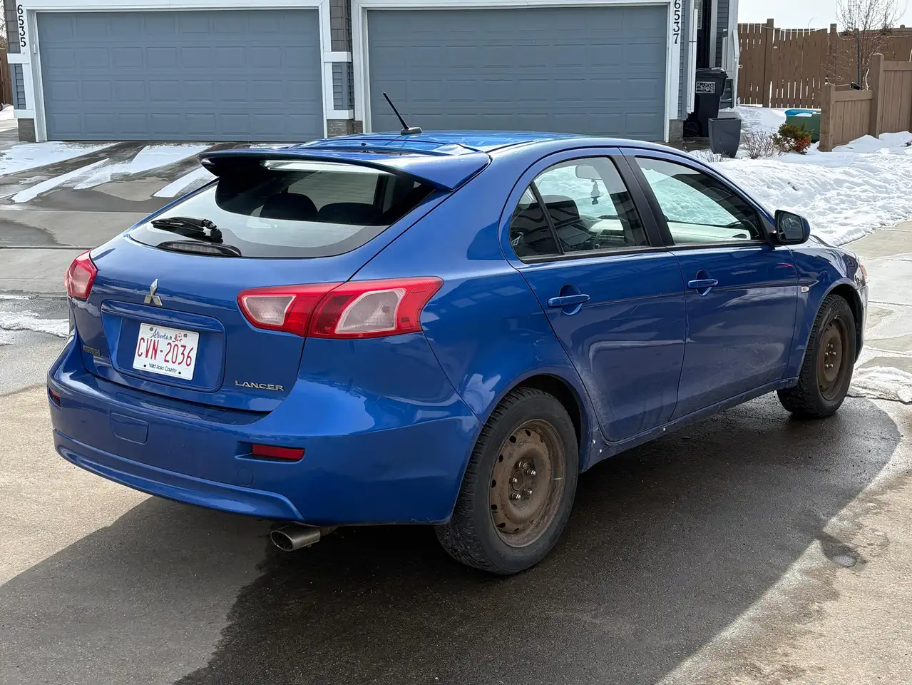 Mitsubishi Lancer снимка Mitsubishi Lancer