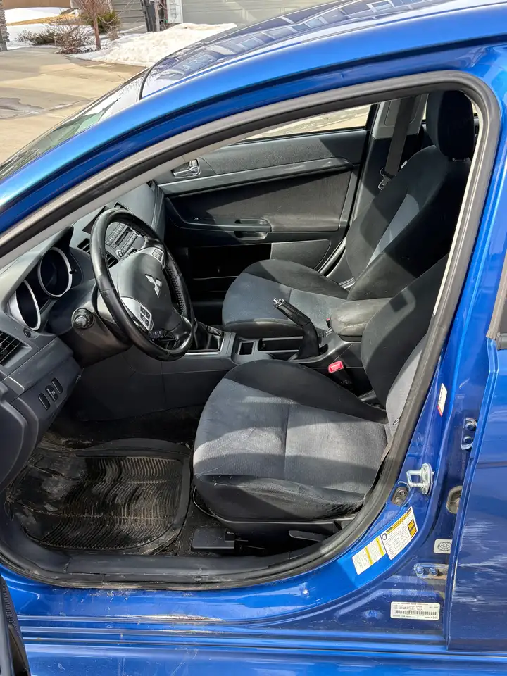 Mitsubishi Lancer снимка Mitsubishi Lancer