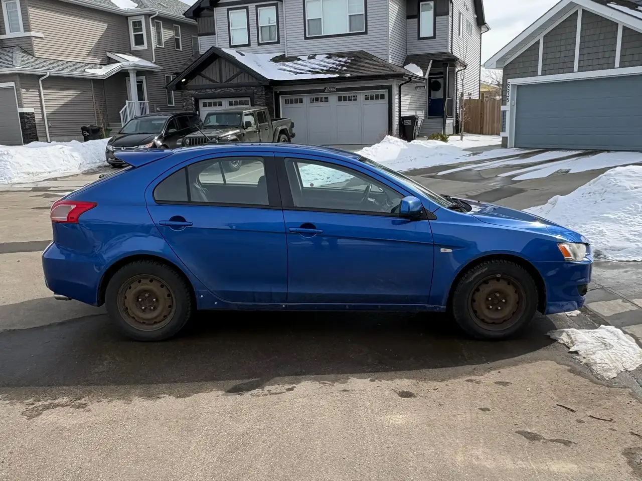 Mitsubishi Lancer снимка Mitsubishi Lancer