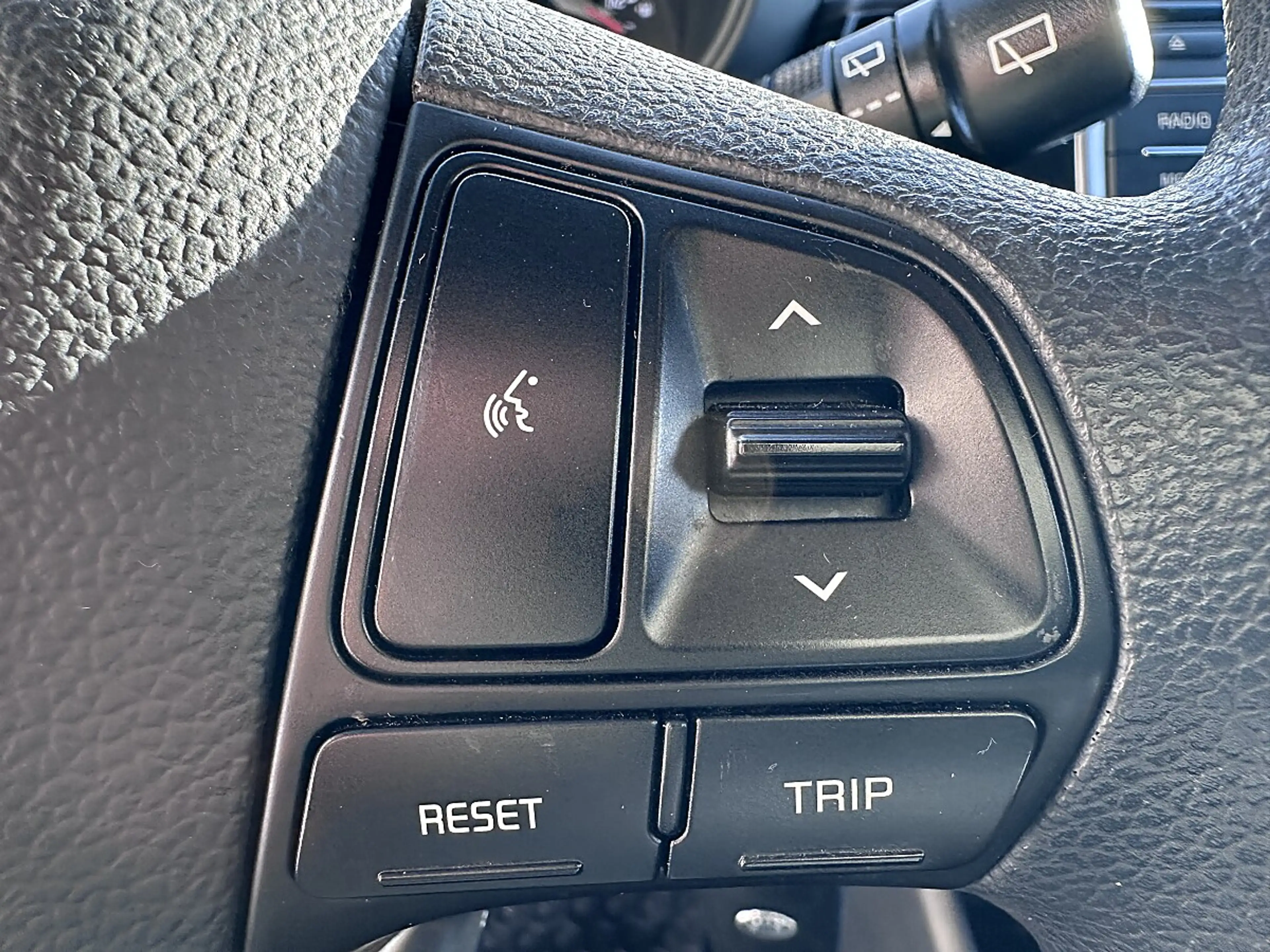 Kia Rio 1.2 Titan · Klimaanlage · Einparkhilfe · Allwet... — photo 10