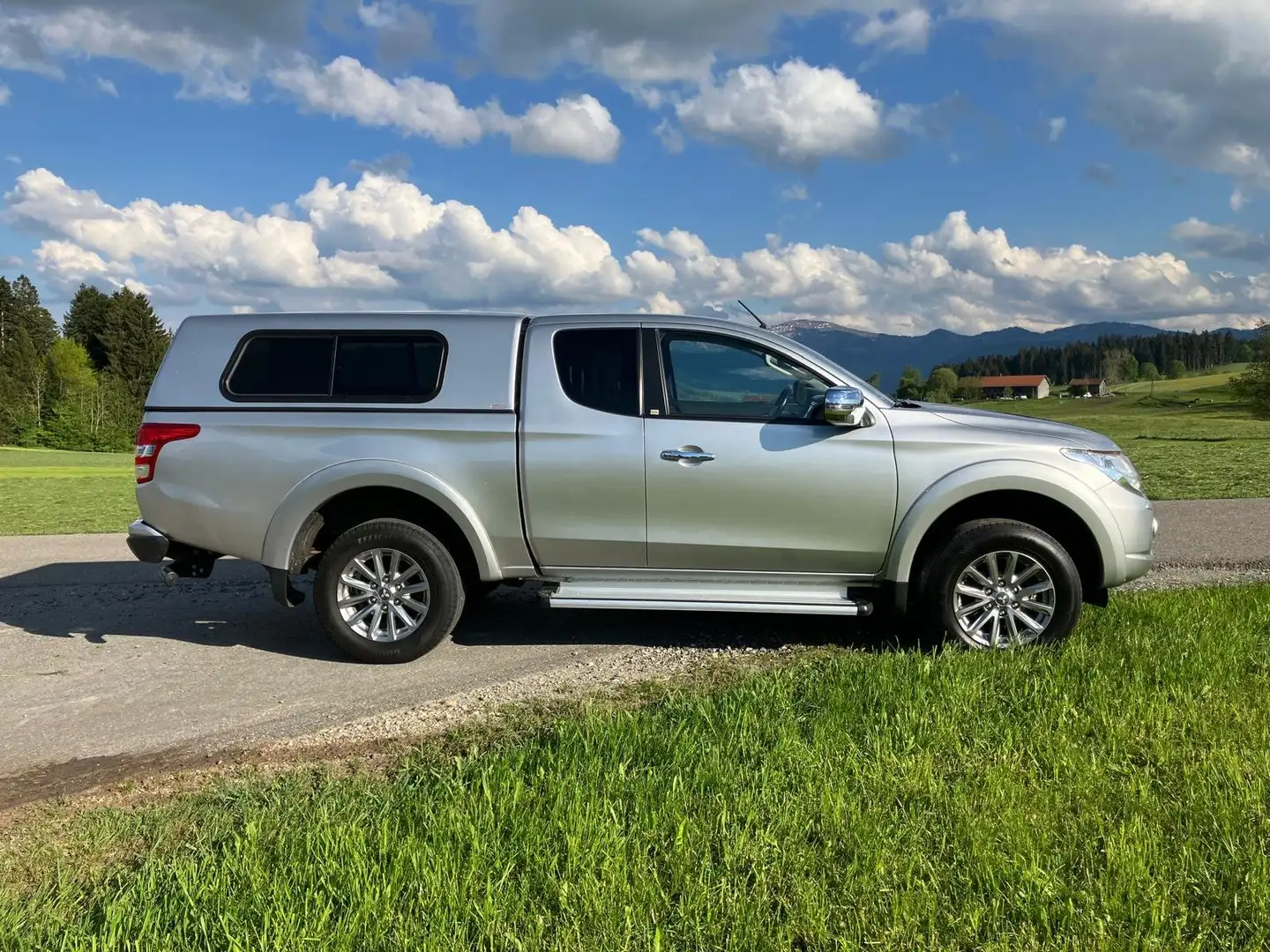 Mitsubishi L200 L200 Pick Up 4x4 S Silber - 1