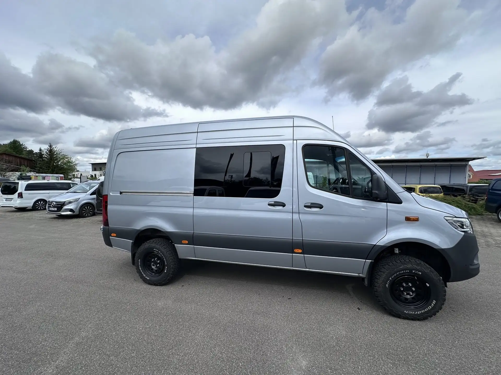 벤츠 Mercedes-Benz Sprinter 319 CDI 4x4+Wohnmobilvorb.+360Kam+LED 2025 은색 사진 6