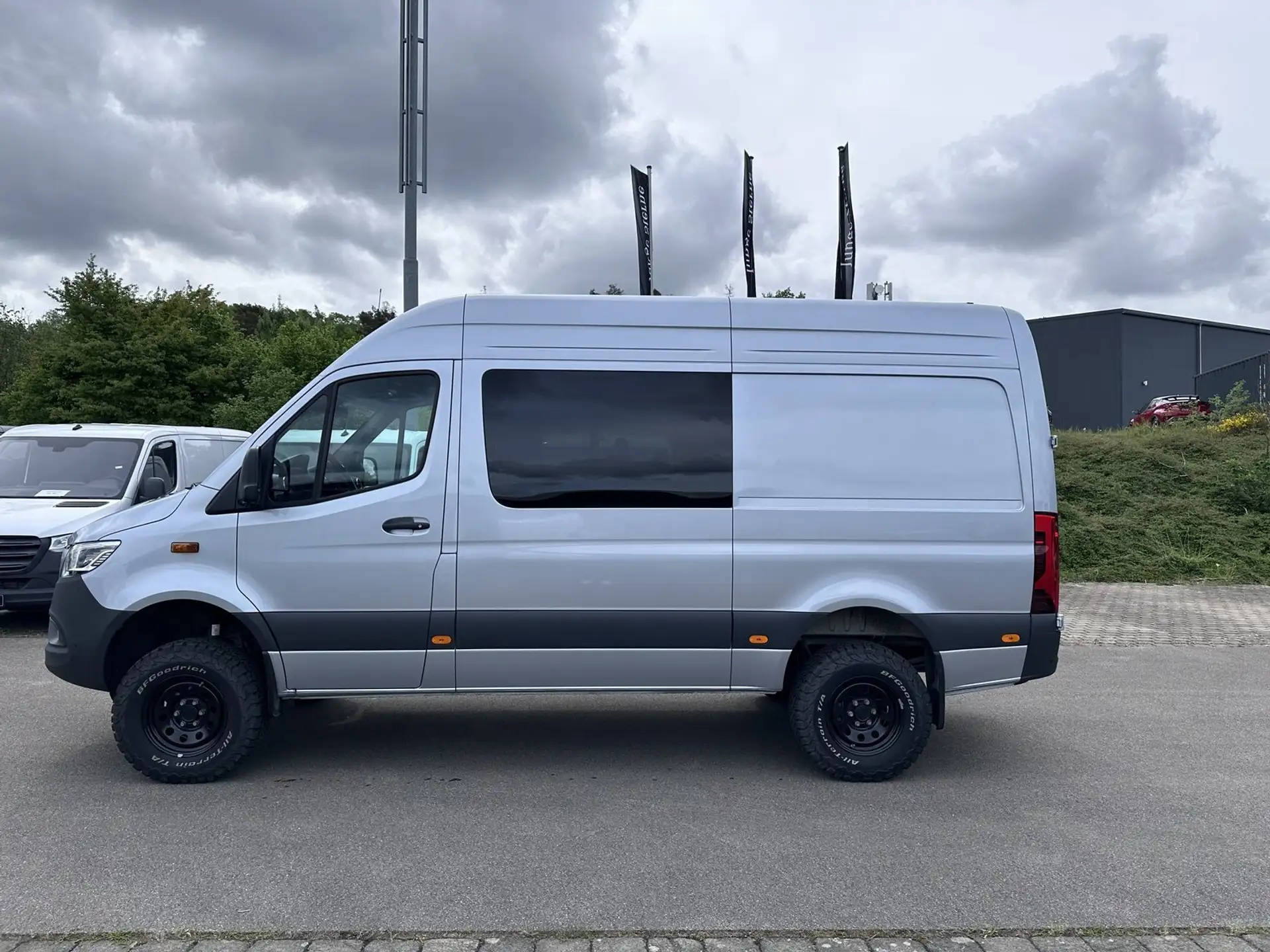 벤츠 Mercedes-Benz Sprinter 319 CDI 4x4+Wohnmobilvorb.+360Kam+LED 2025 은색 사진 5