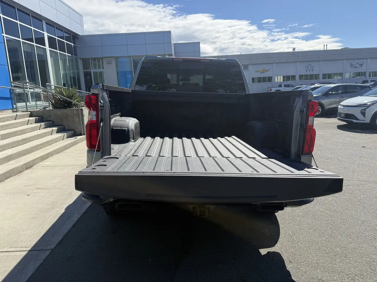 Chevrolet Silverado 1500 photo Chevrolet Silverado 1500