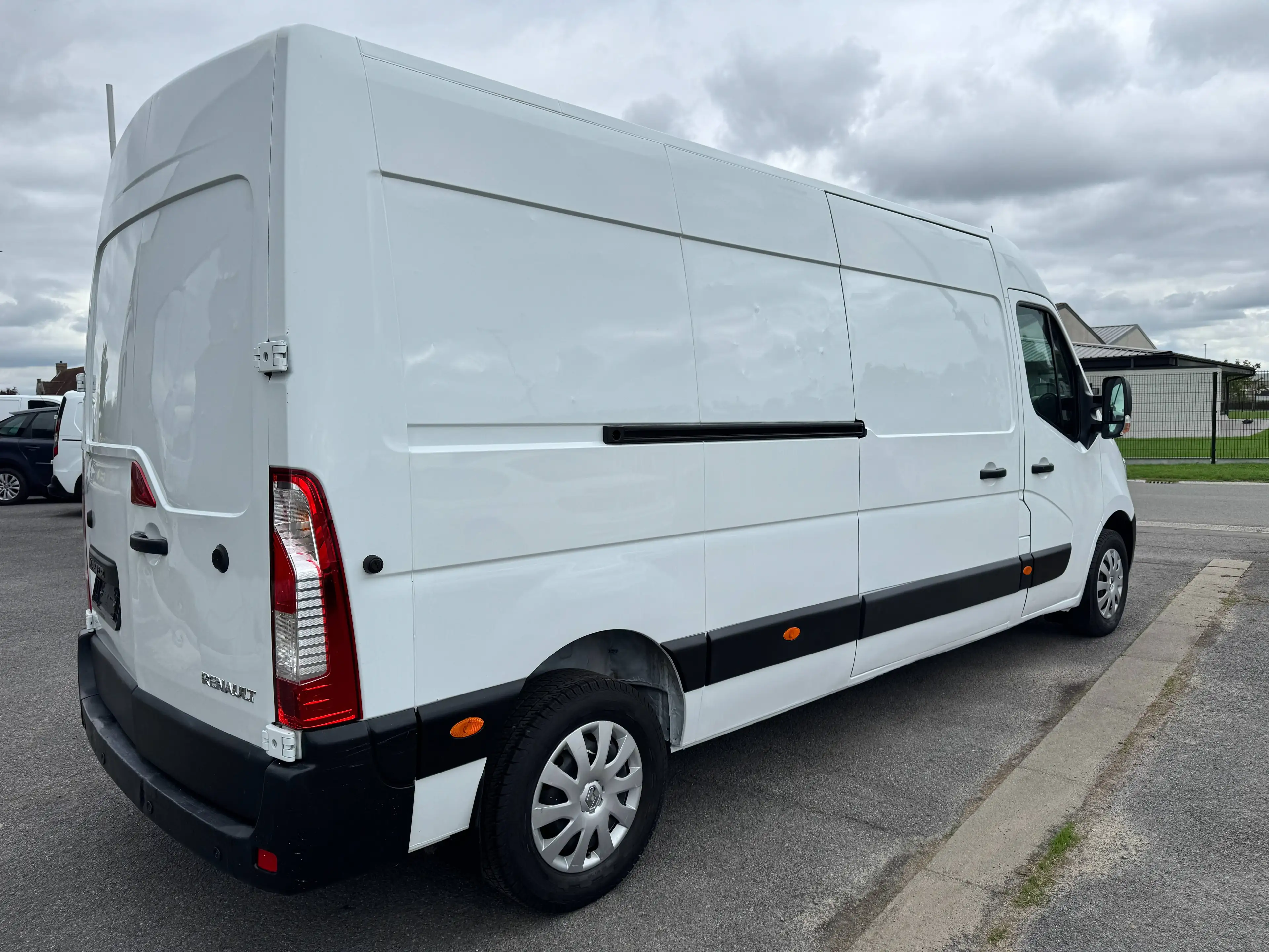 Renault Master 2.3 dCi 35 L3H2 1st eigenaar ohboek pdc navi bluetooth — photo 6