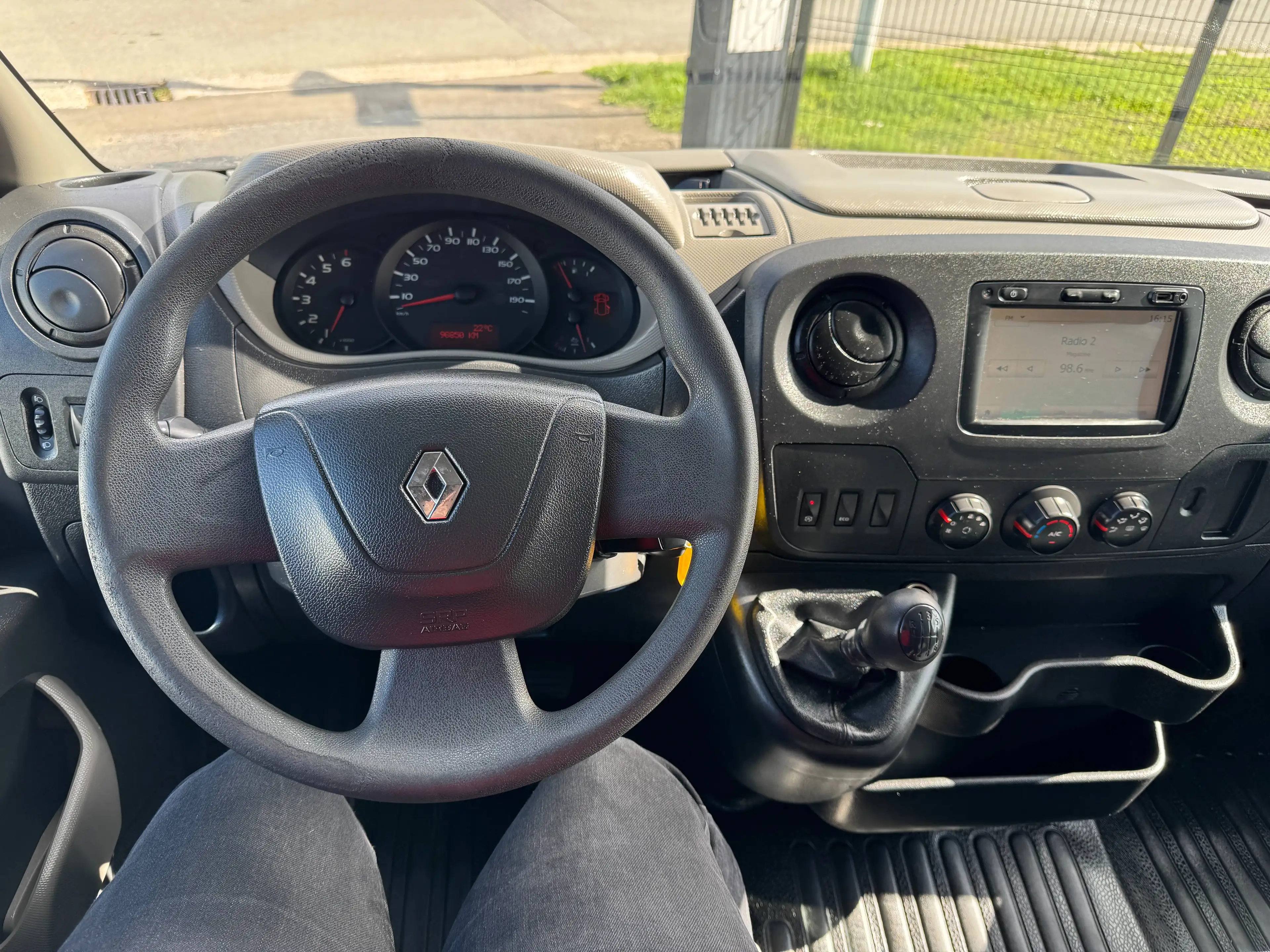 Renault Master 2.3 dCi 35 L3H2 1st eigenaar ohboek pdc navi bluetooth — photo 12