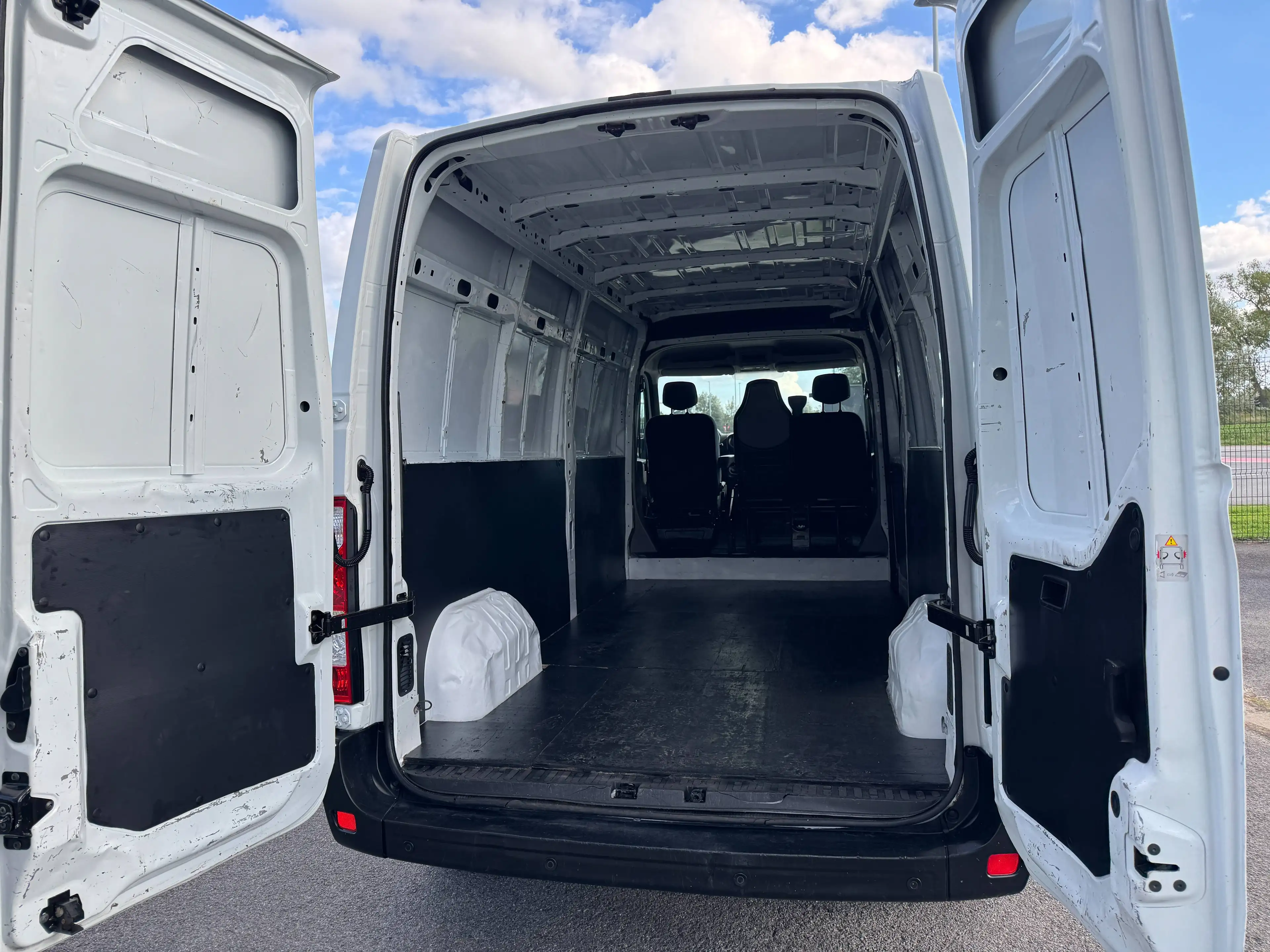 Renault Master 2.3 dCi 35 L3H2 1st eigenaar ohboek pdc navi bluetooth — photo 9