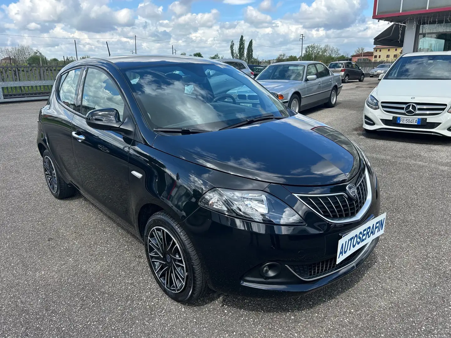 Lancia Ypsilon Ypsilon 1.0 firefly hybrid Gold s Nero - 1