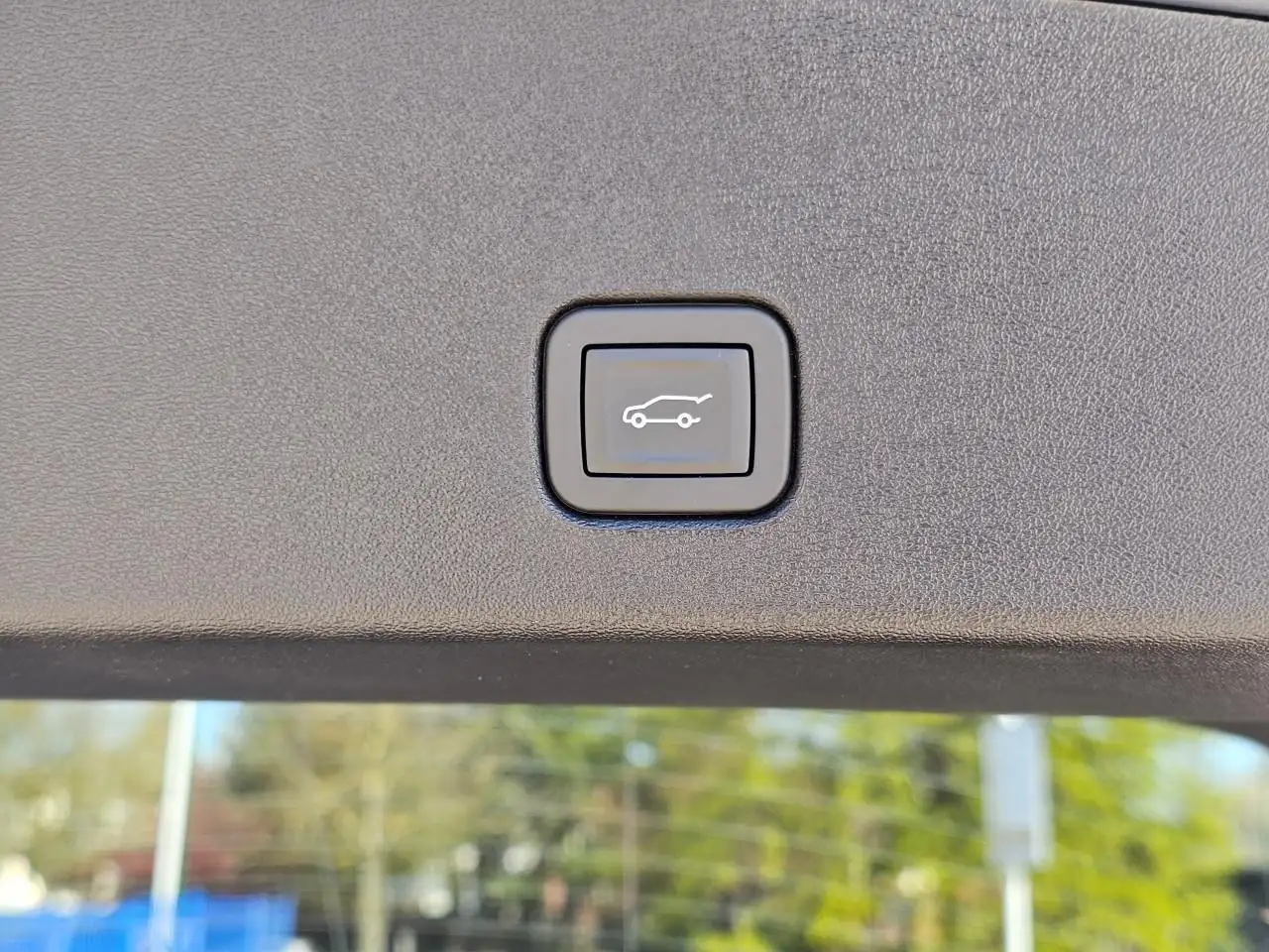 Cadillac Optiq снимка Cadillac Optiq