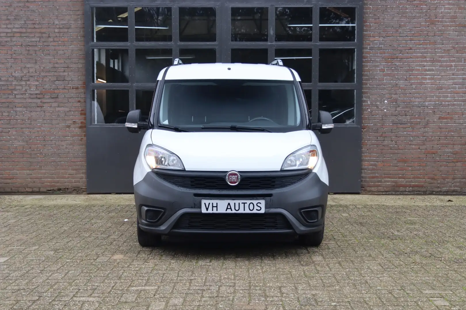 Fiat Doblo Cargo 1.3 MJ BTW auto Airco-Bluetooth-Nieuwe Apk Blanco - 2