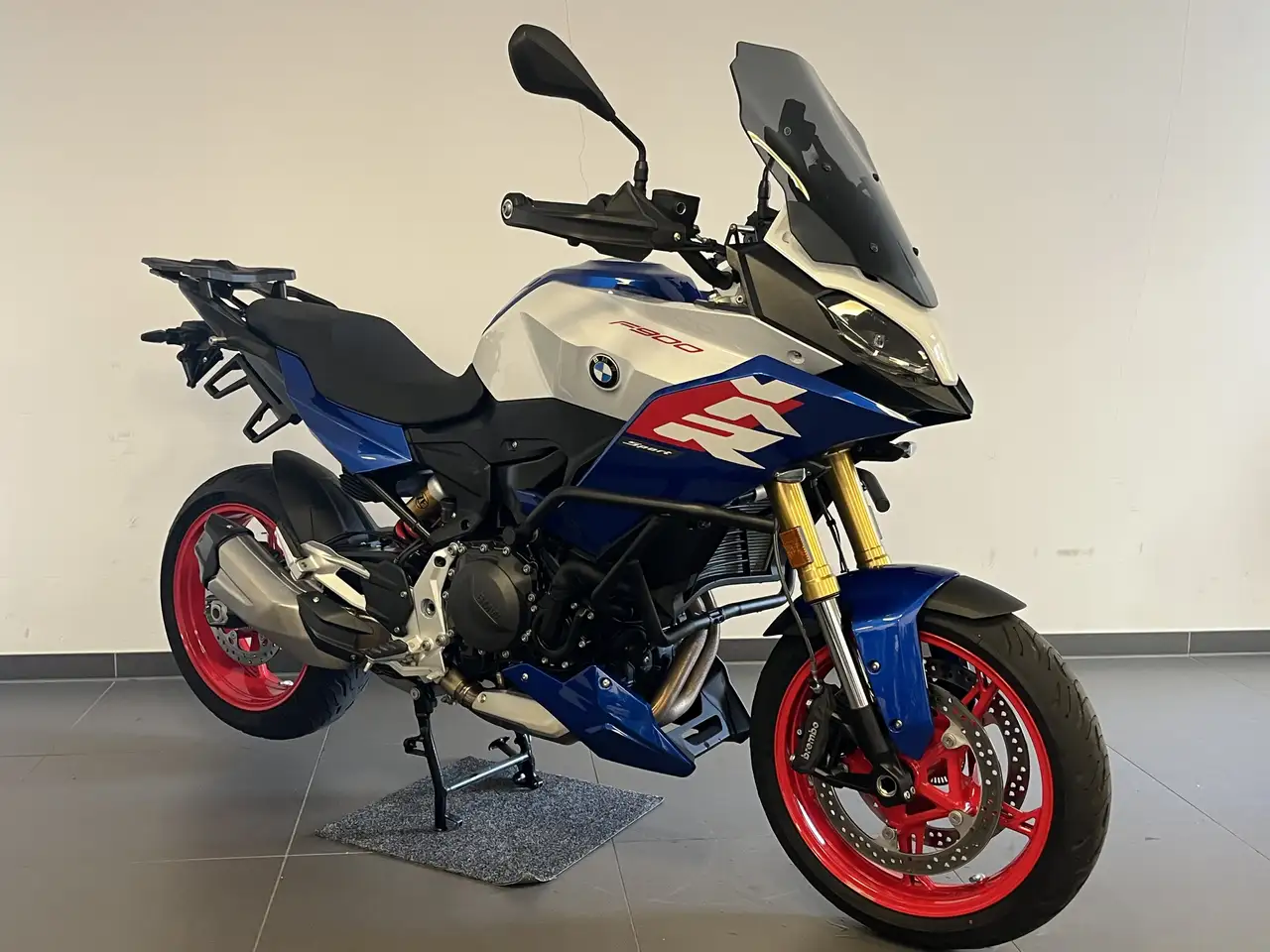 BMW F 900 XR
