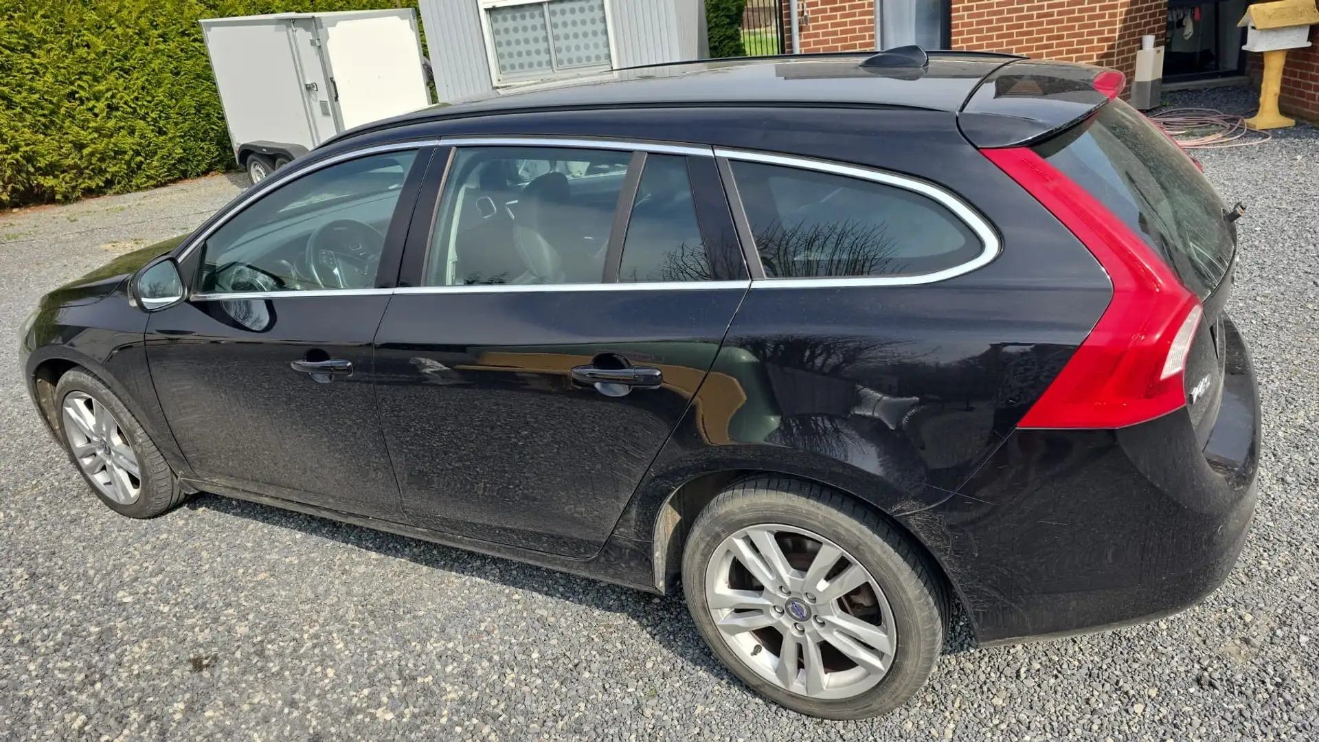Volvo V60 1.6 D DRIVe Kinetic Start/Stop - 2