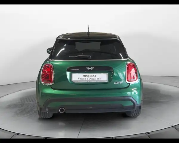 Mini Hatch view 7