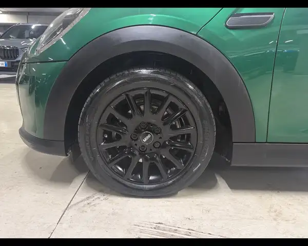 Mini Hatch view 10