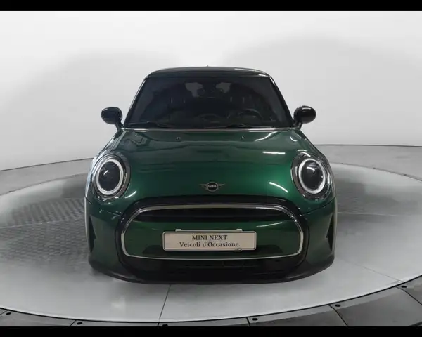Mini Hatch view 3