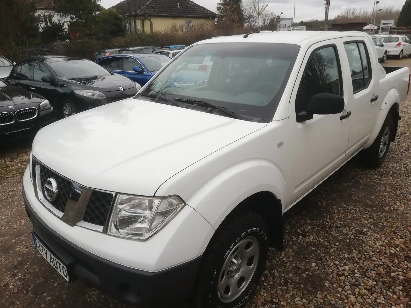 Nissan Navara Pickup Double Cab XE 4X4 Alb - 1