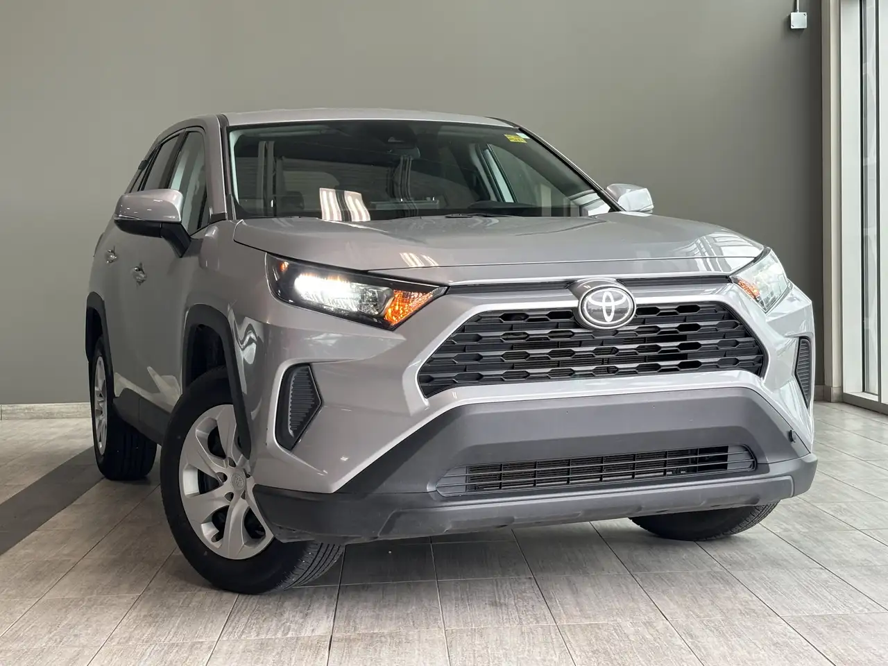 Toyota RAV 4 снимка Toyota RAV 4