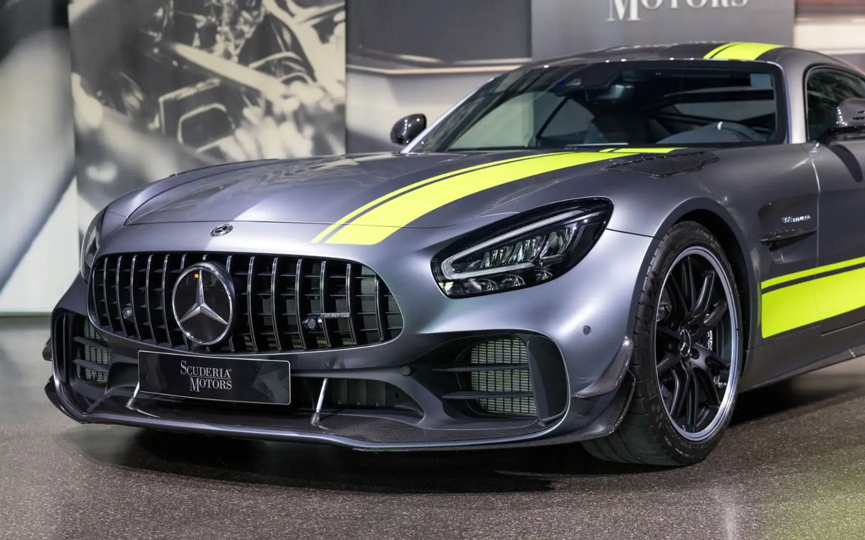 Mercedes-Benz AMG GT R Coupe PRO | FACTORY-MILEAGE | 1 OF 750 Silber - 2