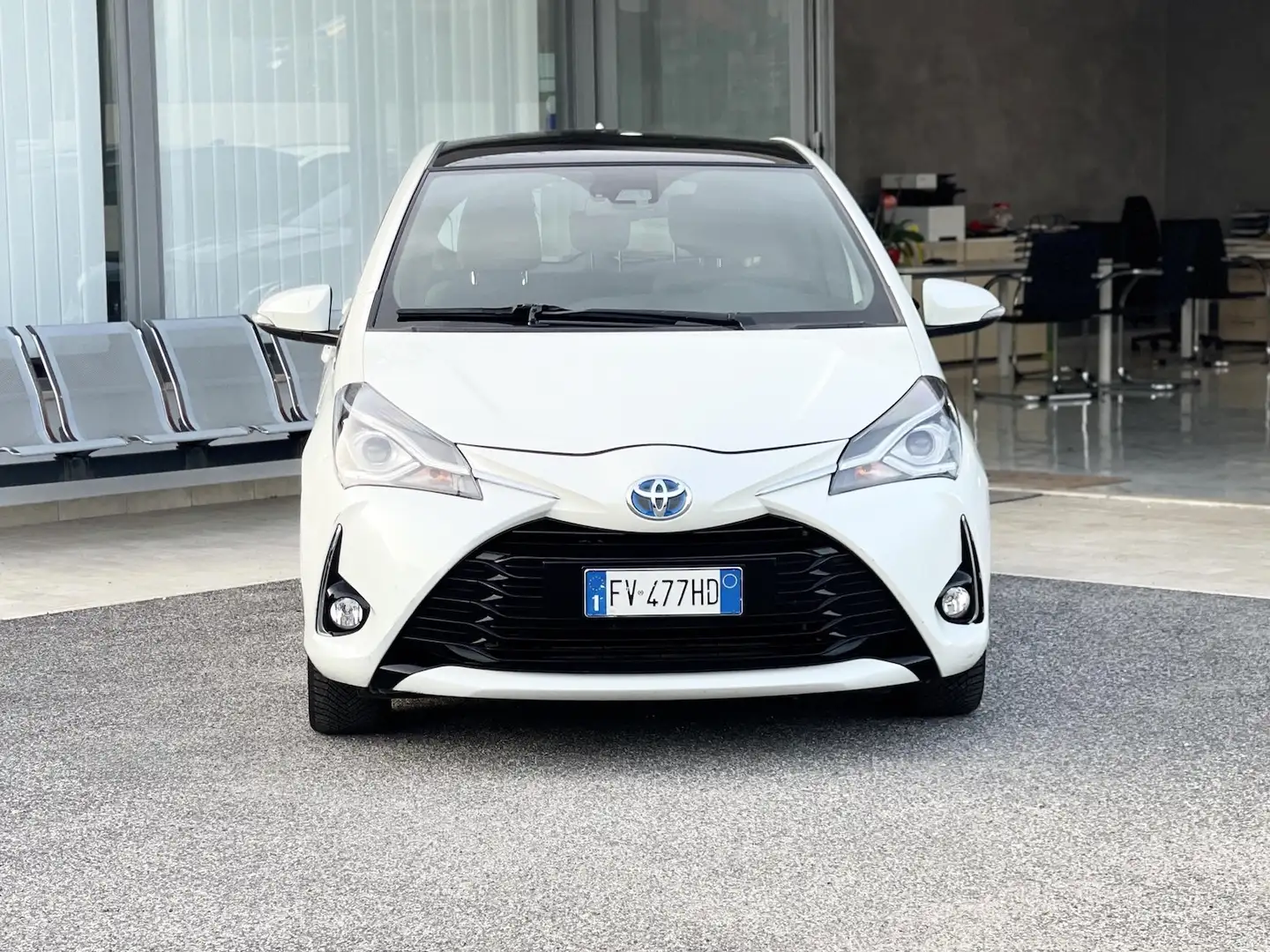 Toyota Yaris 1.5 Hybrid 73CV E6 Neo - 2019 Bianco - 2