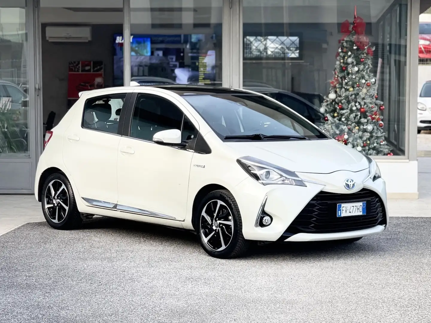 Toyota Yaris 1.5 Hybrid 73CV E6 Neo - 2019 Bianco - 1
