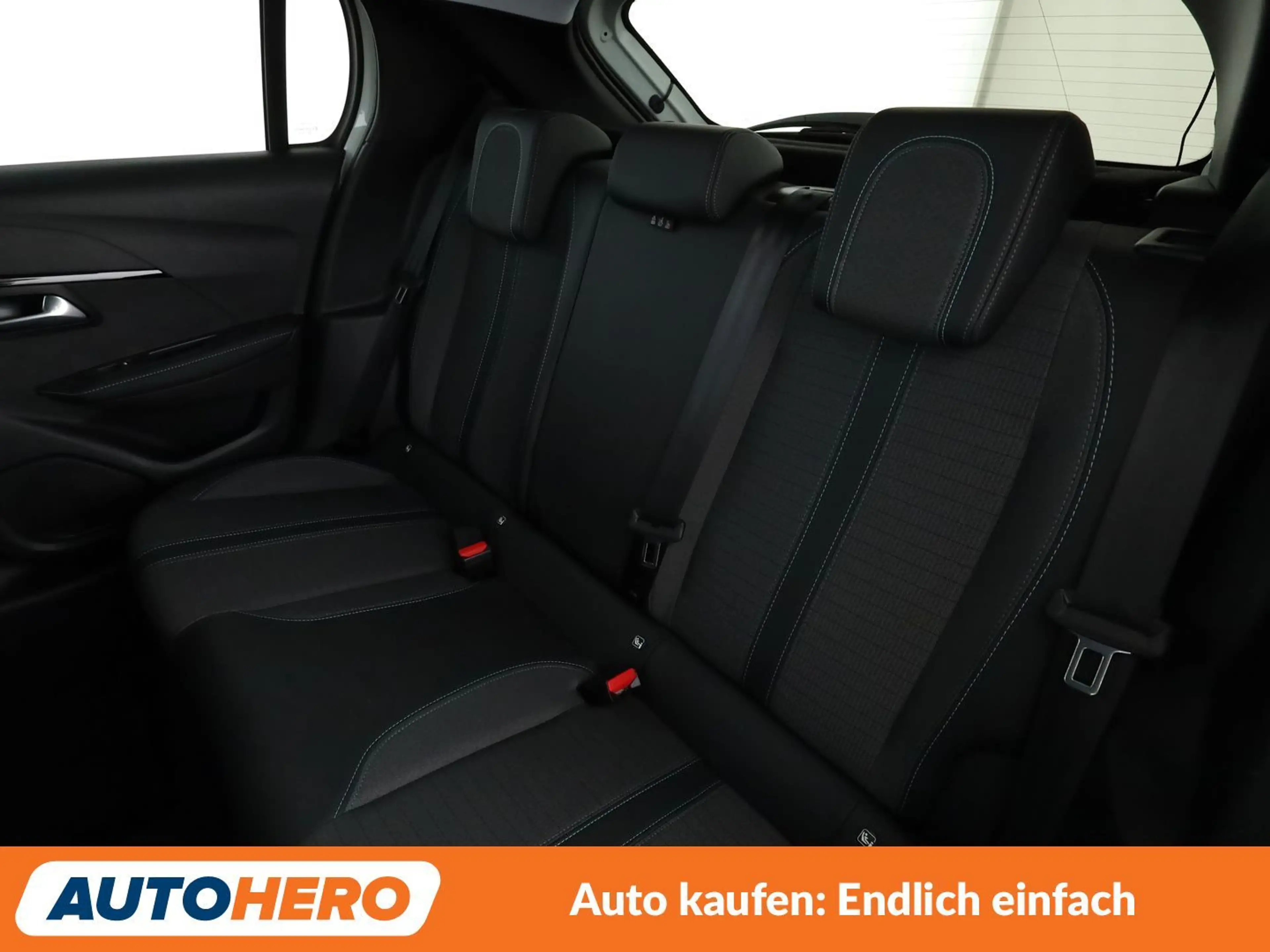 Peugeot e-208 electric drive 100 kW Allure Pack *TEMPO*CAM*PDC* — photo 14