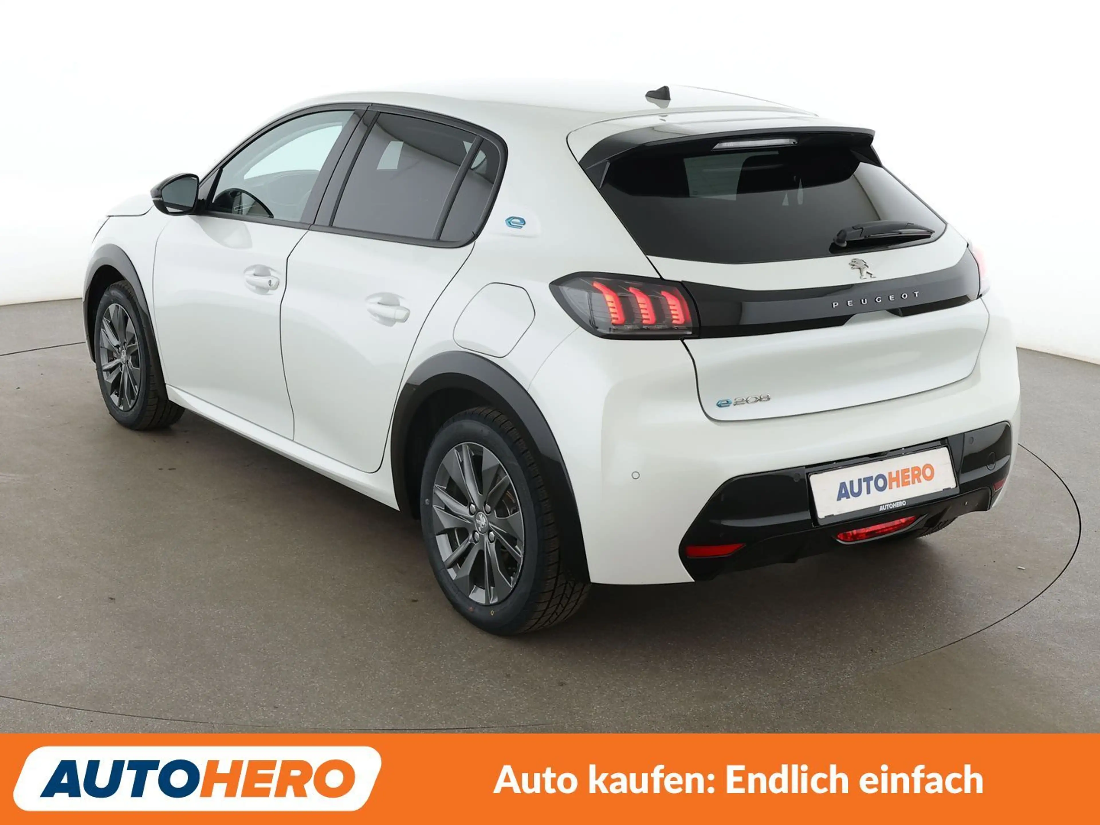 Peugeot e-208 electric drive 100 kW Allure Pack *TEMPO*CAM*PDC* — photo 4