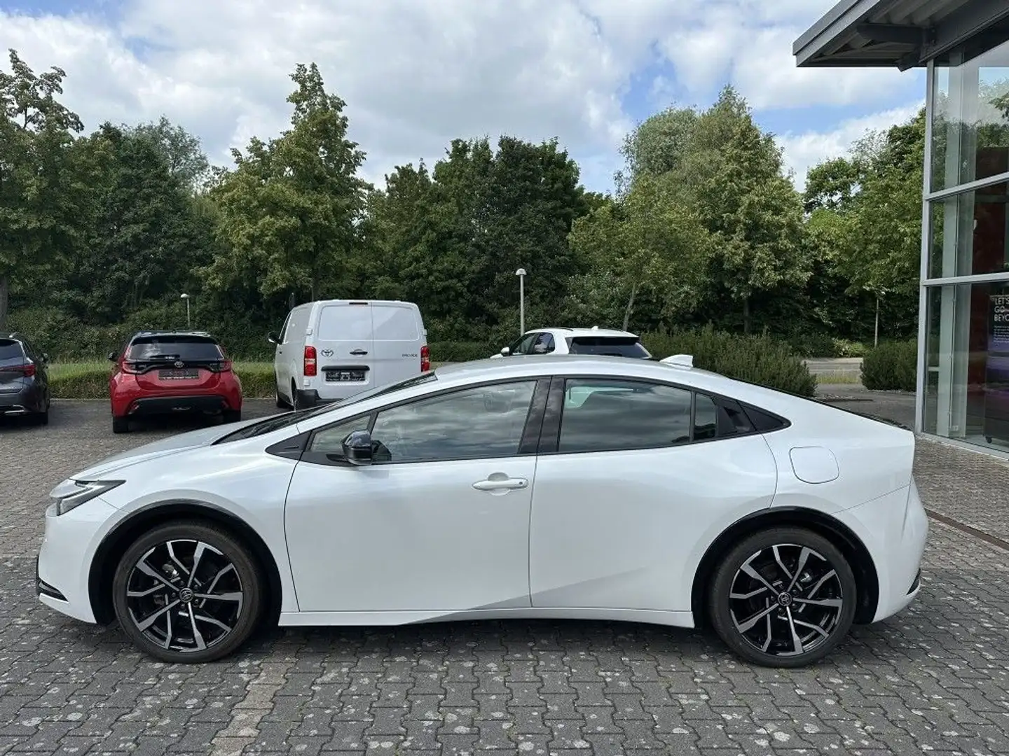 Toyota Prius Plug-in Hyb.Executive Weiß - 2