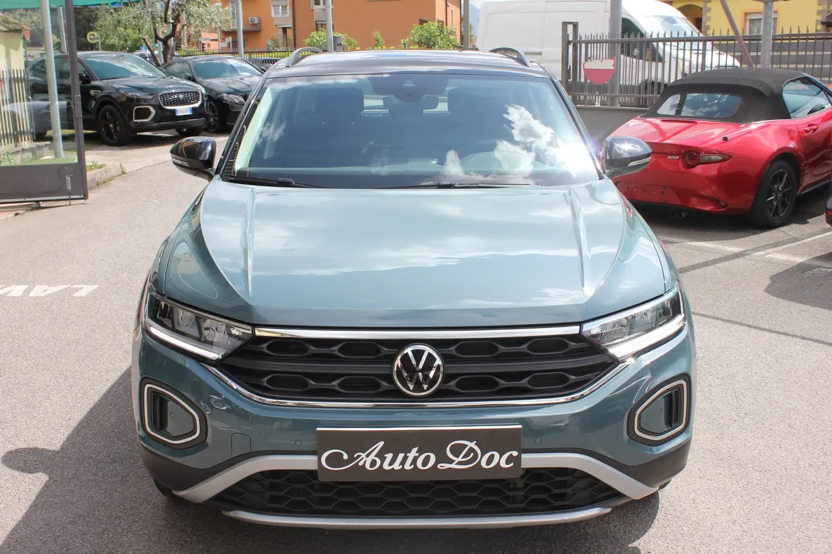 Volkswagen T-Roc 1.5 TSI DSG Life Bleu - 2